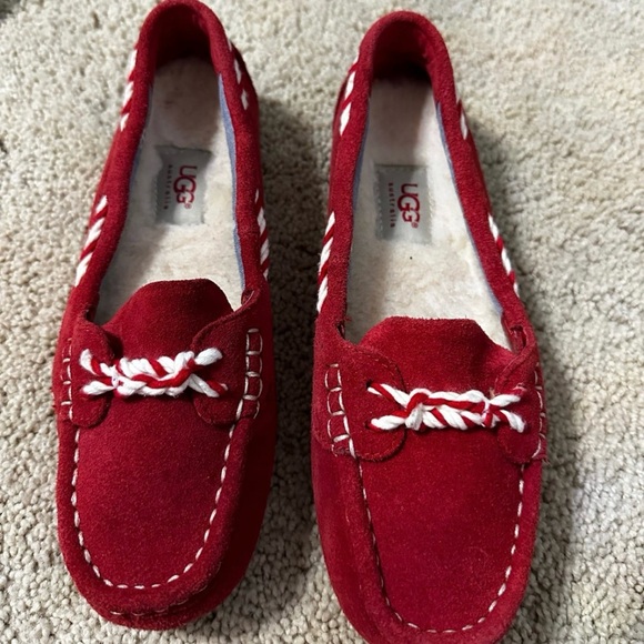 Red Genoa Ugg Slip-On Flats - Picture 4 of 4